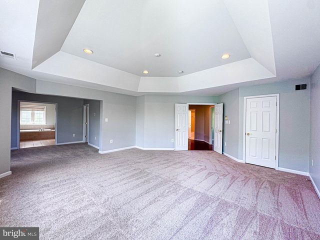42631 EXPLORER DR, Brambleton, VA 20148