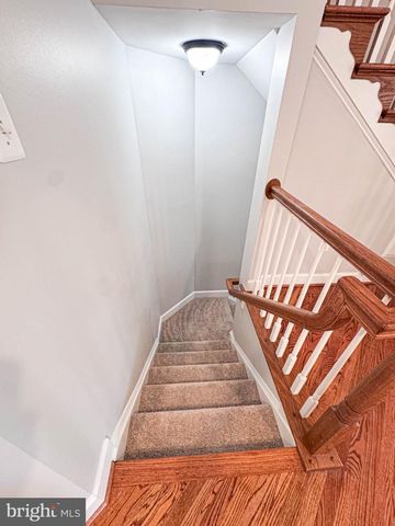 42631 EXPLORER DR, Brambleton, VA 20148
