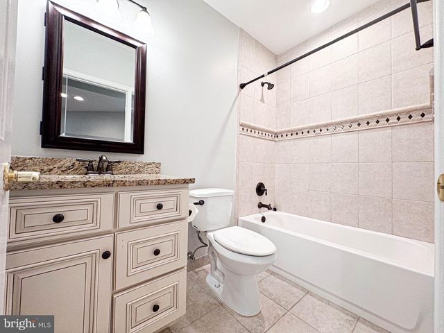 42631 EXPLORER DR, Brambleton, VA 20148