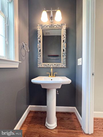 42631 EXPLORER DR, Brambleton, VA 20148