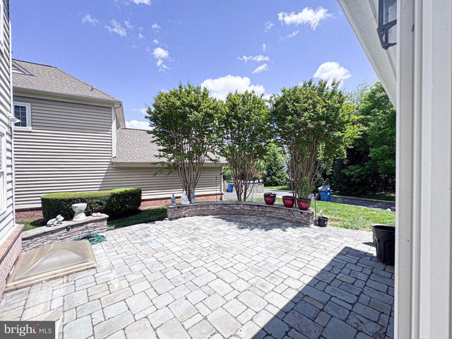 42631 EXPLORER DR, Brambleton, VA 20148