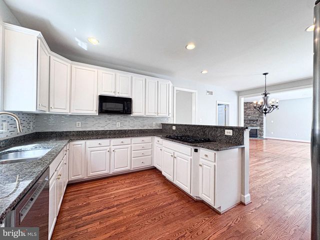 42631 EXPLORER DR, Brambleton, VA 20148