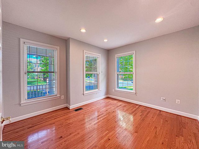 42631 EXPLORER DR, Brambleton, VA 20148