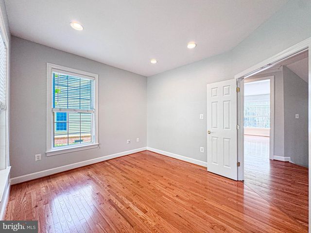 42631 EXPLORER DR, Brambleton, VA 20148