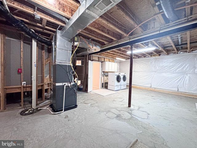 42631 EXPLORER DR, Brambleton, VA 20148