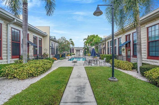 2001 E 2ND AVENUE 27, Tampa, FL 33605