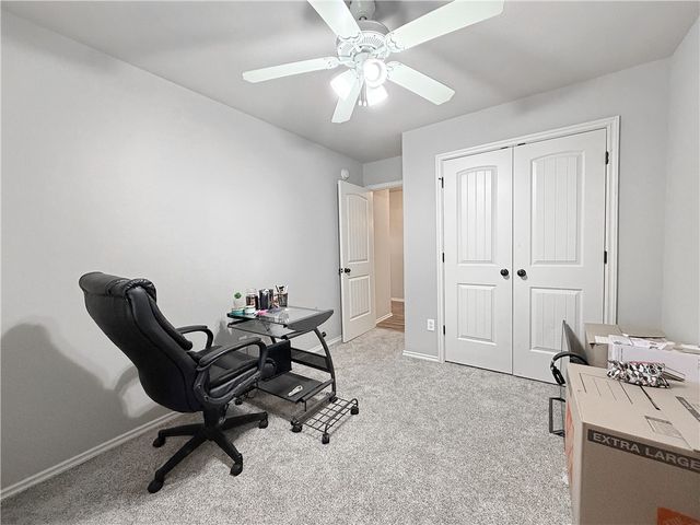 603 E Sandalwood Street, Rogers, AR 72758