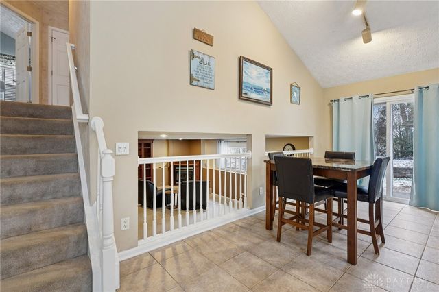 9048 Thornhill Court, Springboro, OH 45066