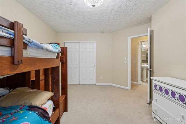 9048 Thornhill Court, Springboro, OH 45066