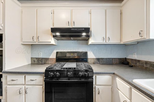 3816 HOLIDAY Drive, Amarillo, TX 79109