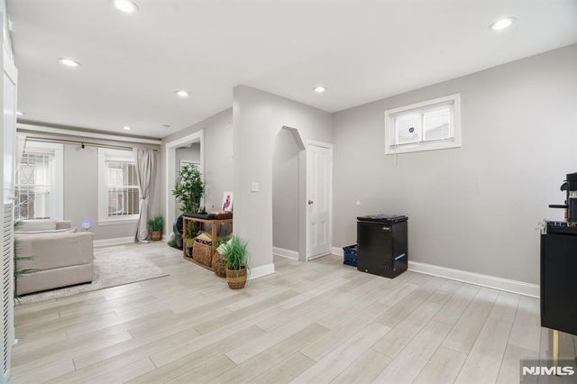 87 Madison Avenue, Newark, NJ 07108