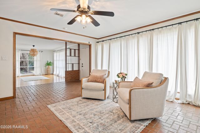 325 Oak Street, Lafayette, LA 70506