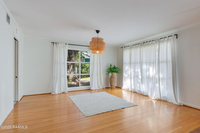 325 Oak Street, Lafayette, LA 70506