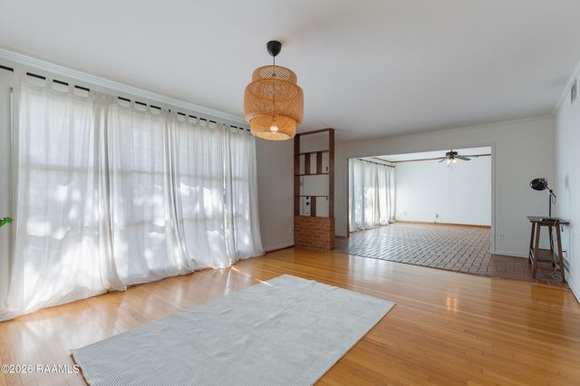 325 Oak Street, Lafayette, LA 70506