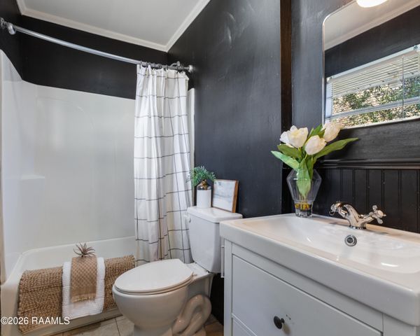 325 Oak Street, Lafayette, LA 70506