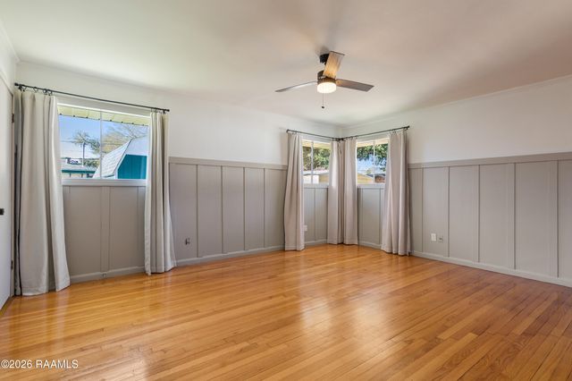 325 Oak Street, Lafayette, LA 70506