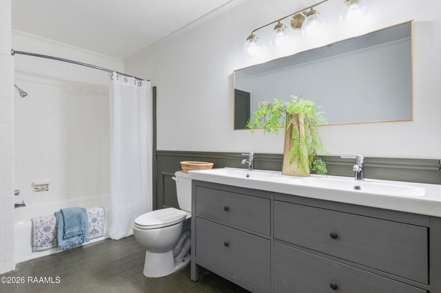 325 Oak Street, Lafayette, LA 70506