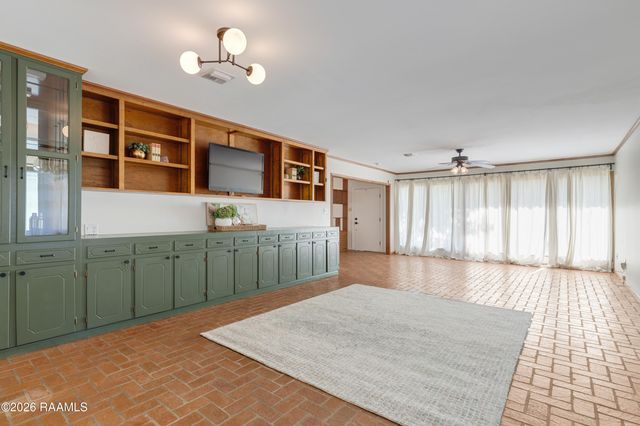 325 Oak Street, Lafayette, LA 70506