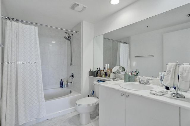 18800 NE 29th Ave 403, Aventura, FL 33180