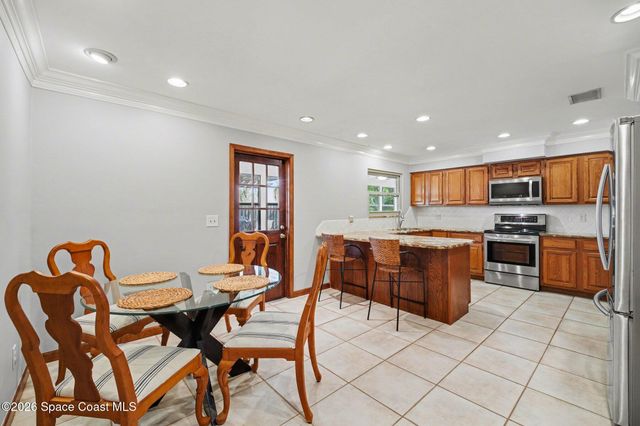 568 Rio Casa Drive N, Indialantic, FL 32903