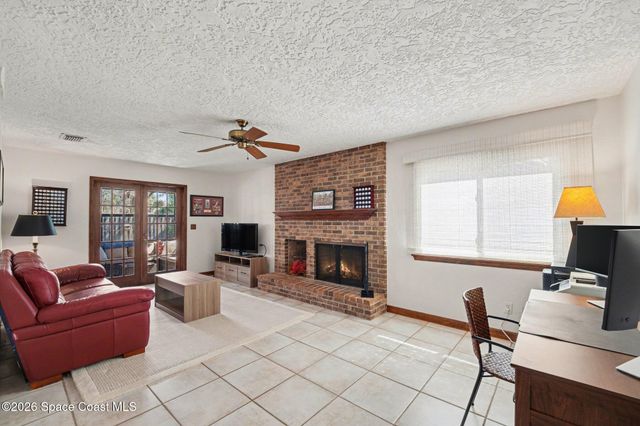 568 Rio Casa Drive N, Indialantic, FL 32903