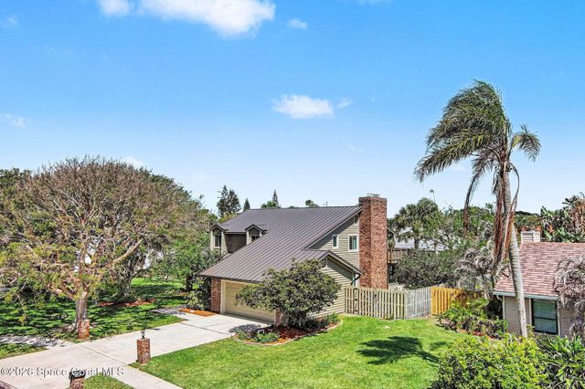 568 Rio Casa Drive N, Indialantic, FL 32903