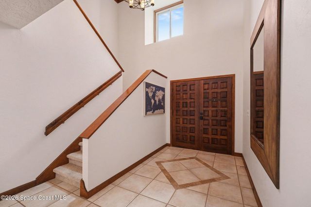 568 Rio Casa Drive N, Indialantic, FL 32903