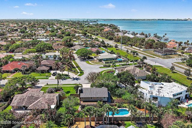 568 Rio Casa Drive N, Indialantic, FL 32903