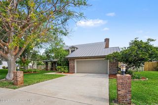 568 Rio Casa Drive N, Indialantic, FL 32903