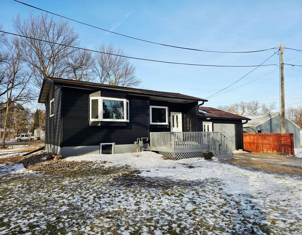 1309 Porter Road, Montevideo, MN 56265