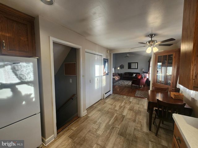 103 MAIN ST, Akron, PA 17501