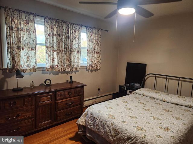 103 MAIN ST, Akron, PA 17501