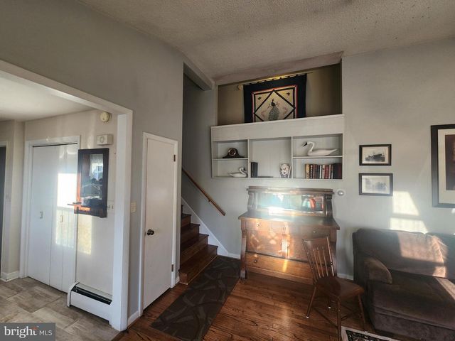 103 MAIN ST, Akron, PA 17501