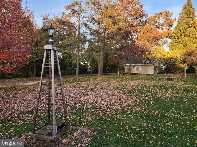 103 MAIN ST, Akron, PA 17501