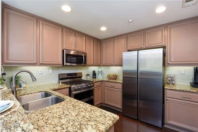44942 Bellflower, Temecula, CA 92592