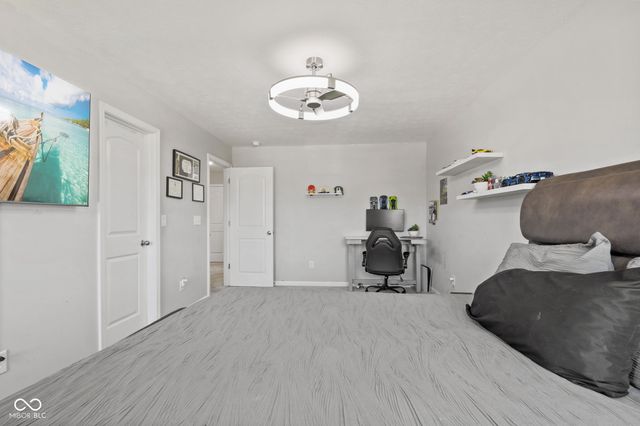 9133 Thames Drive, Avon, IN 46123