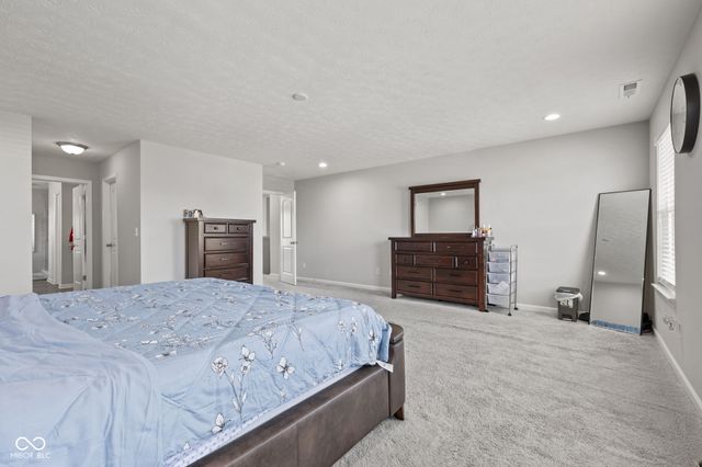 9133 Thames Drive, Avon, IN 46123
