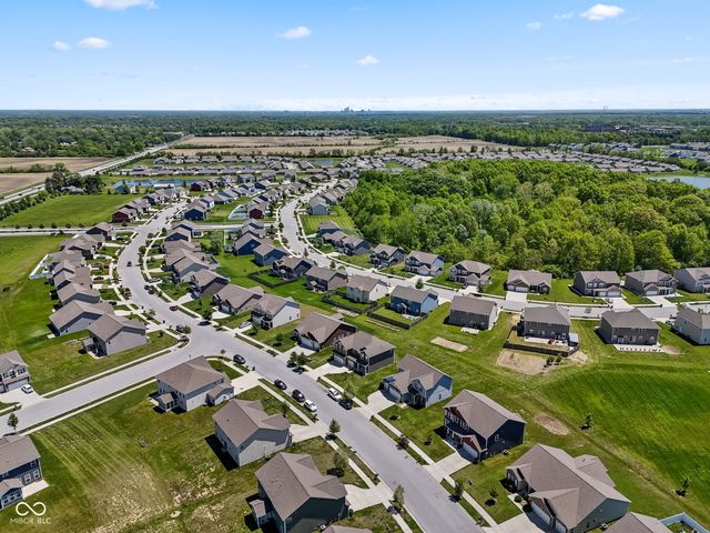 9133 Thames Drive, Avon, IN 46123