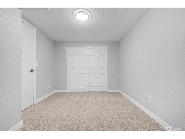 875 Memphis St, Aurora, CO 80011