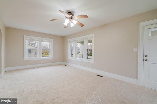 1805 KELLY ISLAND RD, Martinsburg, WV 25405