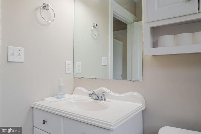 1805 KELLY ISLAND RD, Martinsburg, WV 25405