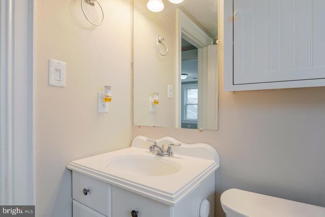 1805 KELLY ISLAND RD, Martinsburg, WV 25405