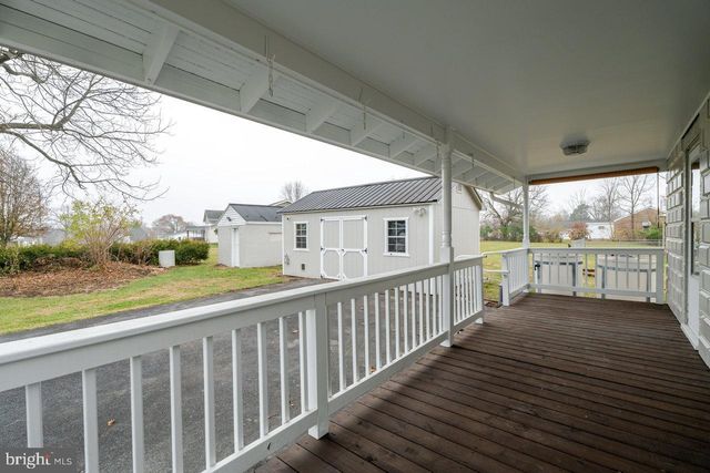 1805 KELLY ISLAND RD, Martinsburg, WV 25405