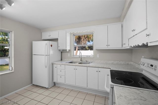 4244 Ellen AVE, Fort Myers, FL 33901