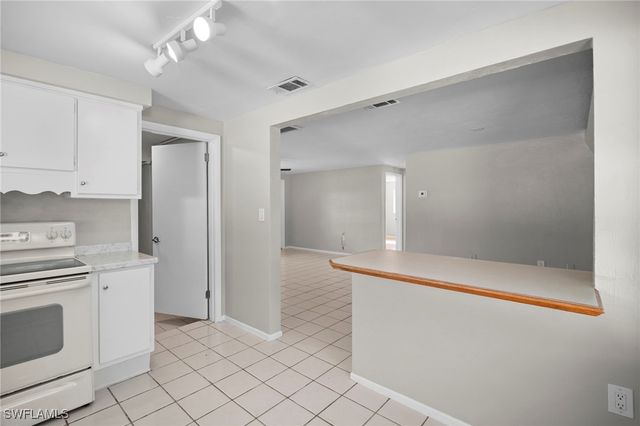 4244 Ellen AVE, Fort Myers, FL 33901