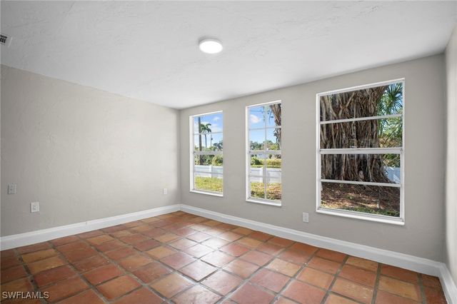 4244 Ellen AVE, Fort Myers, FL 33901