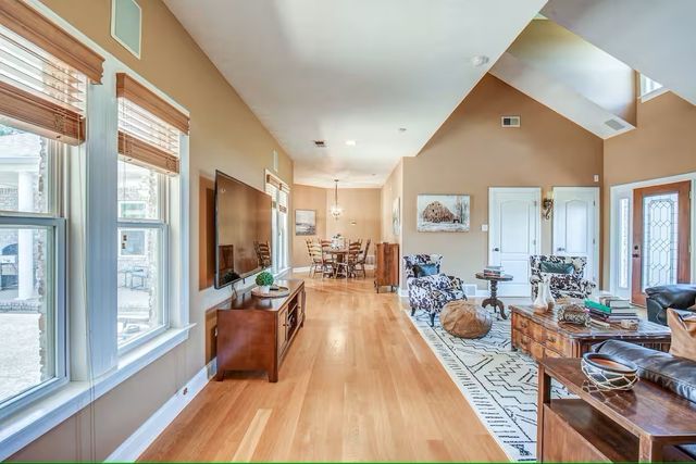 1215 Beaver Creek Dr, Mason, TN 38049