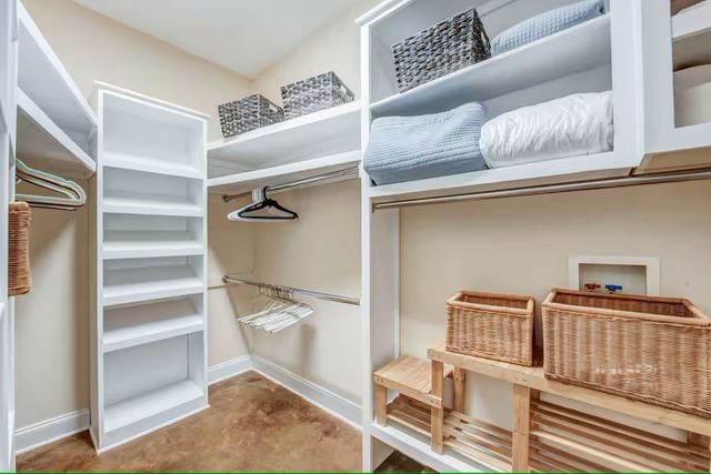 1215 Beaver Creek Dr, Mason, TN 38049