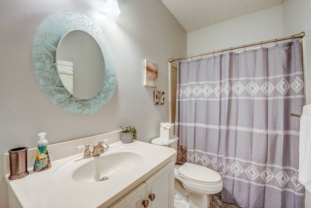 1215 Beaver Creek Dr, Mason, TN 38049