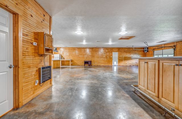 1215 Beaver Creek Dr, Mason, TN 38049